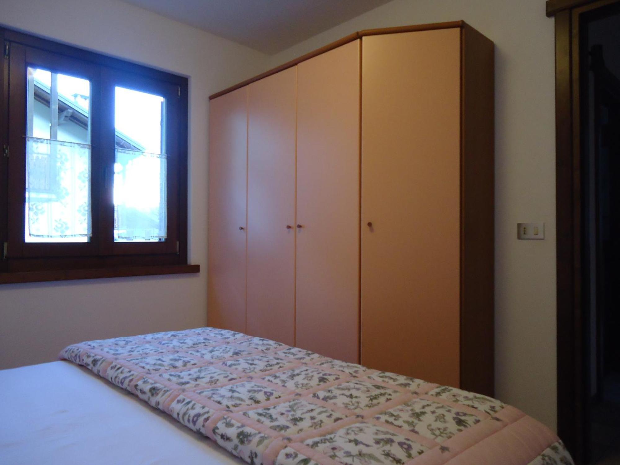 Casa Grazia Apartment Isolaccia Bilik gambar