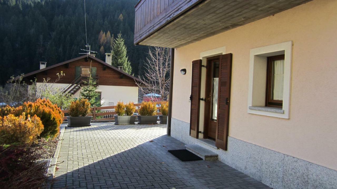 Casa Grazia Apartment Isolaccia Luaran gambar