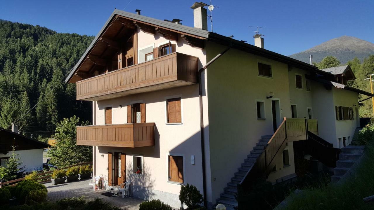 Casa Grazia Apartment Isolaccia Luaran gambar
