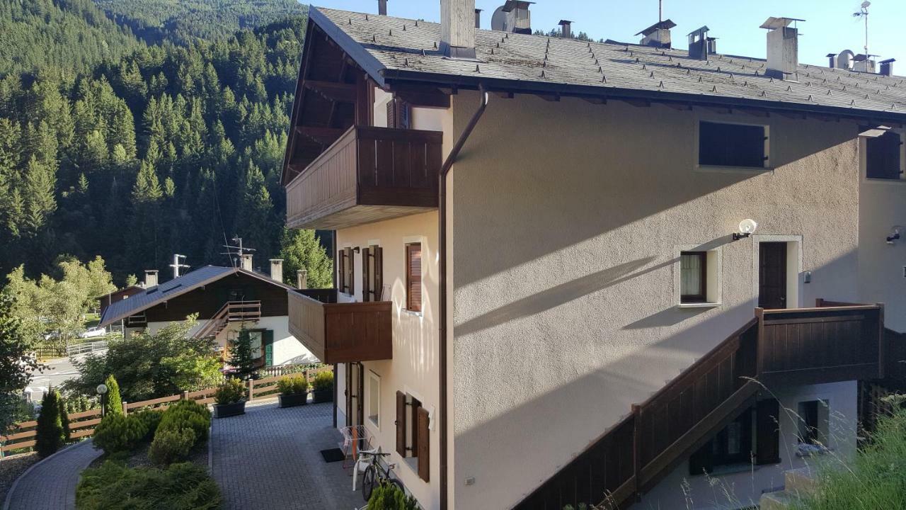 Casa Grazia Apartment Isolaccia Luaran gambar